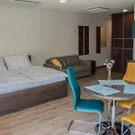 Apartmanovy Dom Krivan 아파트호텔 3*