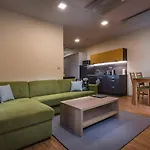 Apartmanovy Dom Krivan Bešeňová
