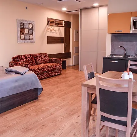 Aparthotel Apartmanovy Dom Krivan 3*