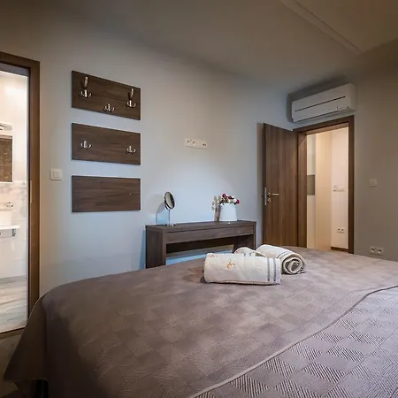 Apart Otel Apartmanovy Dom Krivan Bešeňová