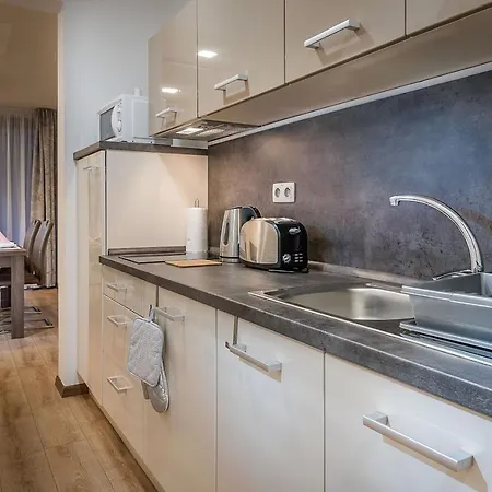 Aparthotel Apartmanovy Dom Krivan 3*