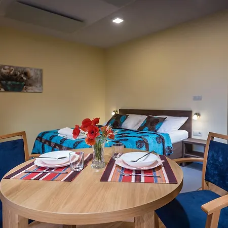 Aparthotel Apartmanovy Dom Krivan 3*