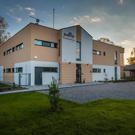 Apartmanovy Dom Krivan アパートホテル Bešeňová