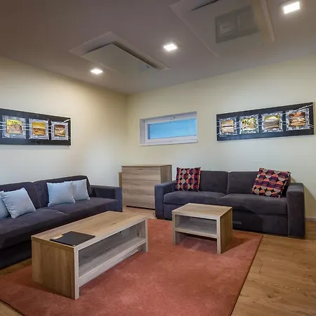 Apartmanovy Dom Krivan