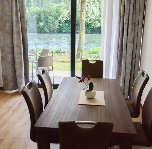 アパートホテル Apartmanovy Dom Krivan Bešeňová