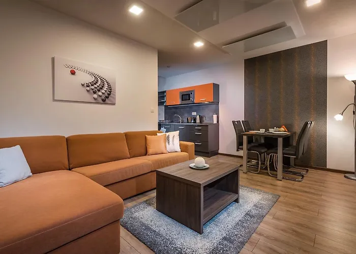 Apartmanovy Dom Krivan アパートホテル Bešeňová