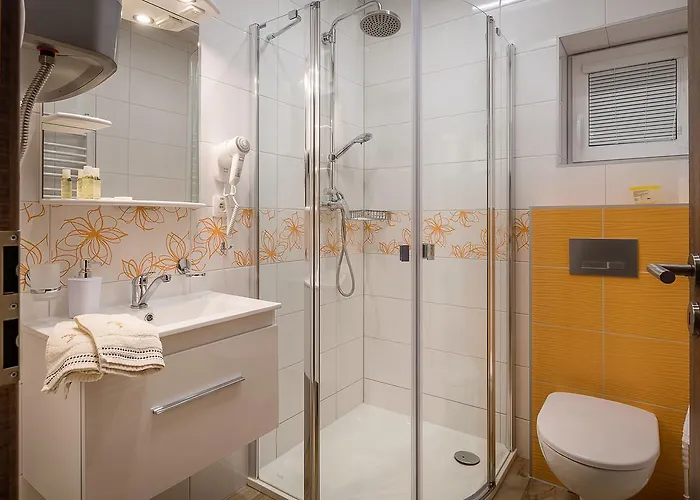 アパートホテル Apartmanovy Dom Krivan 3*