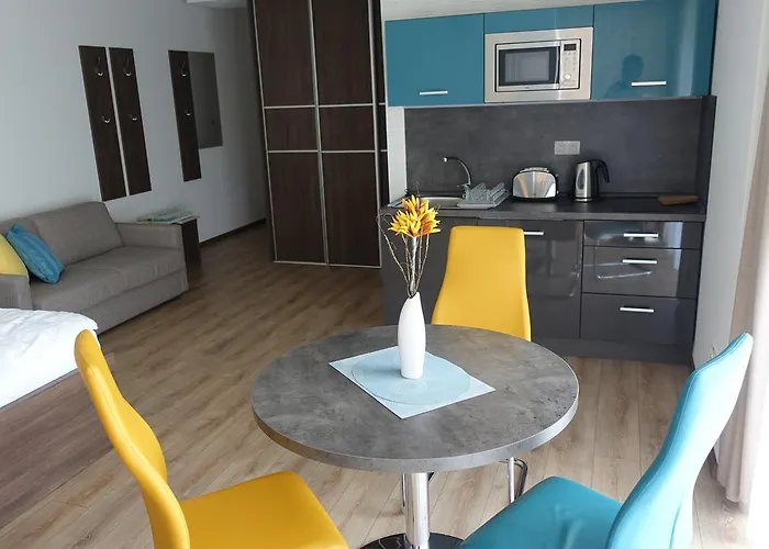 アパートホテル Apartmanovy Dom Krivan Bešeňová
